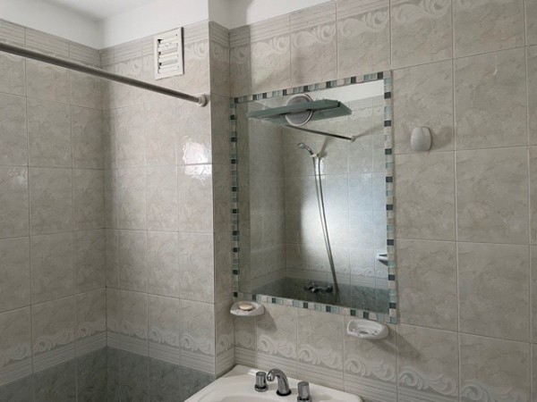 Excelente depto con cochera en alquiler