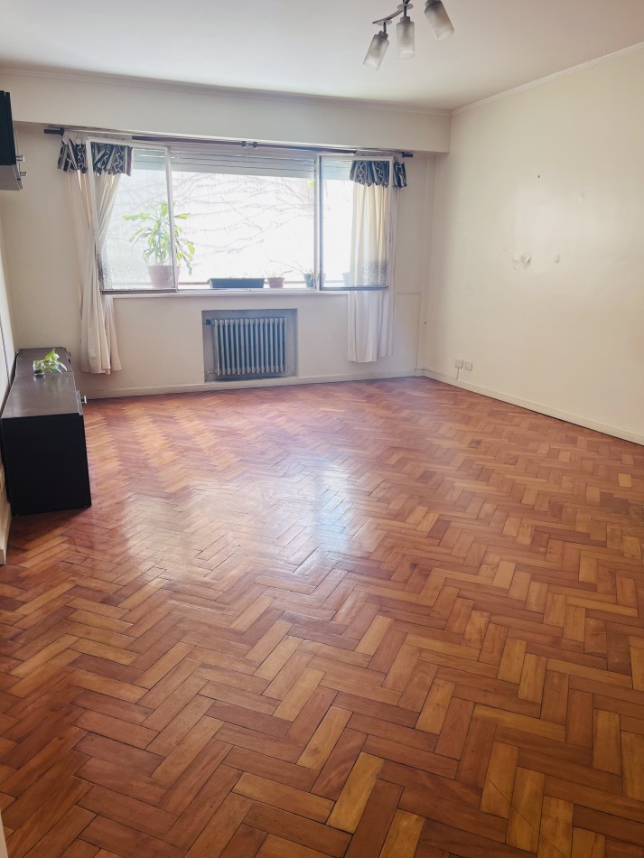 ¡SEMIPISO DE 3 AMPLIOS AMBIENTES EN EXCELENTE UBICACION!