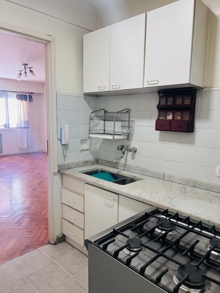 ¡SEMIPISO DE 3 AMPLIOS AMBIENTES EN EXCELENTE UBICACION!