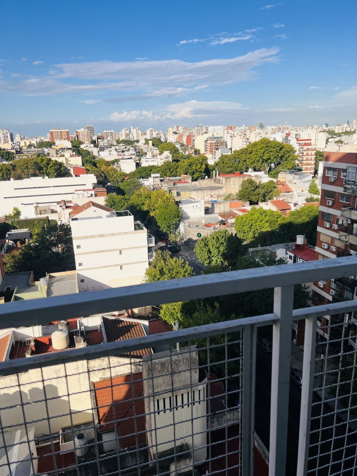 ¡¡Hermoso 2 ambientes en venta en Villa Urquiza con excelente vista y luminosidad!! ¡Reciclado!