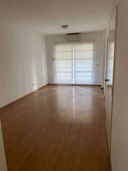 Excelente depto con cochera en alquiler