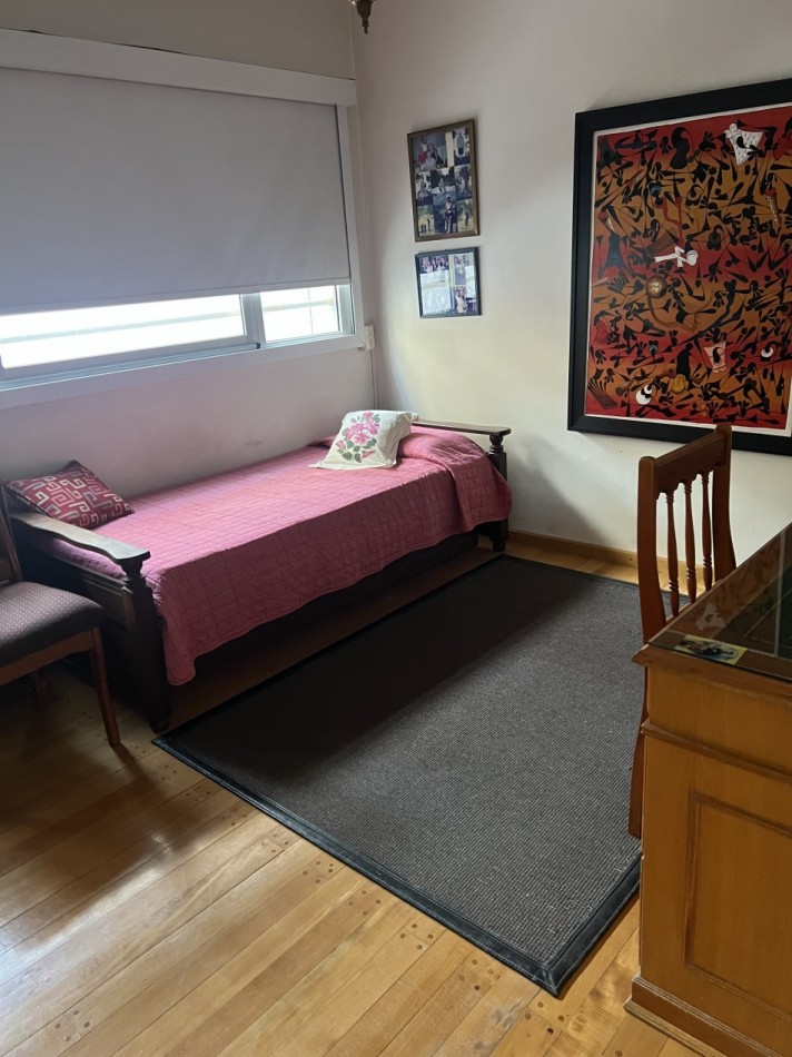 ¡EXCELENTE PISO CON BALCON ATERRAZADO CON PARRILLA! COCHERA Y BAULERA. PISCINA.