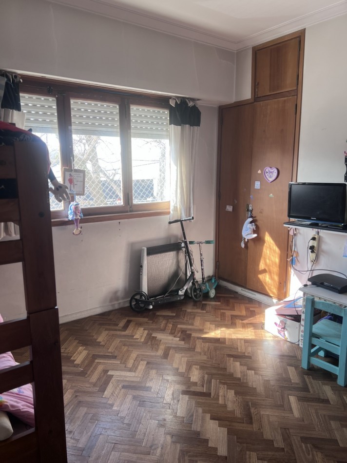 Departamento de 3/4 ambientes al frente en excelente ubicacion!