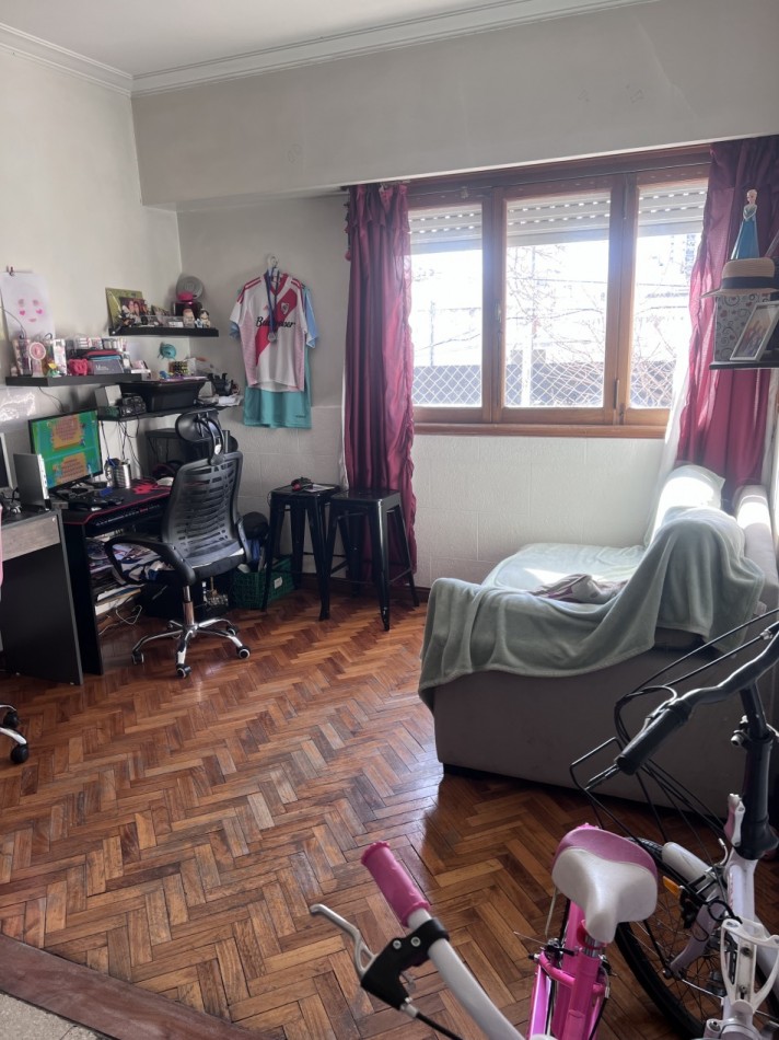 Departamento de 3/4 ambientes al frente en excelente ubicacion!