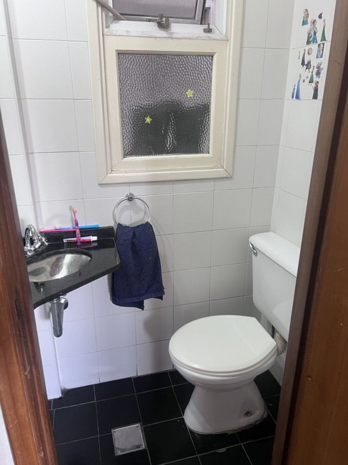 Departamento de 3/4 ambientes al frente en excelente ubicacion!