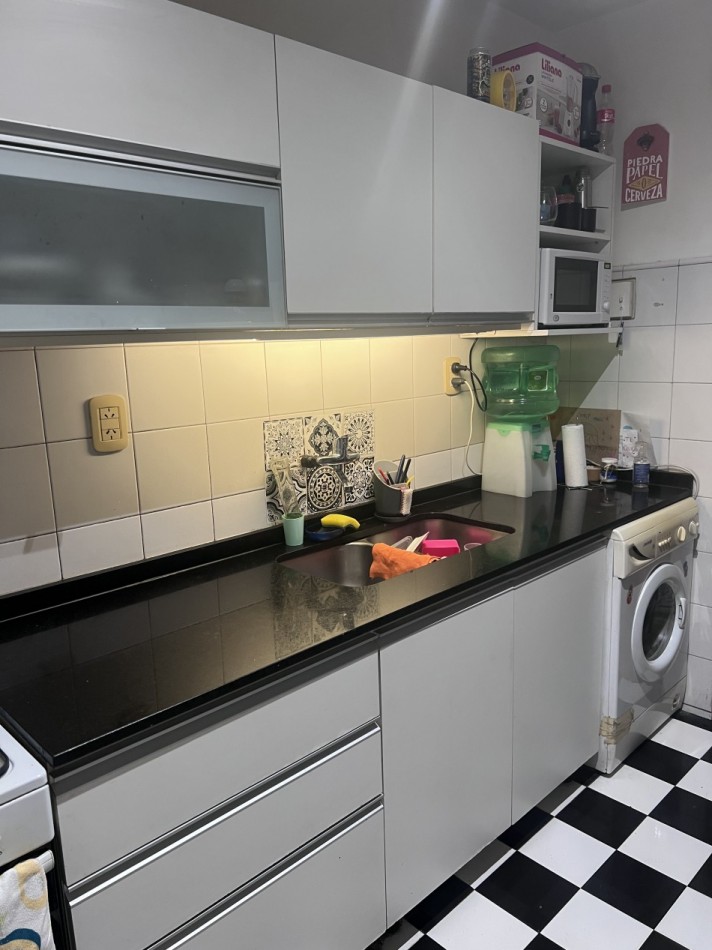 Departamento de 3/4 ambientes al frente en excelente ubicacion!