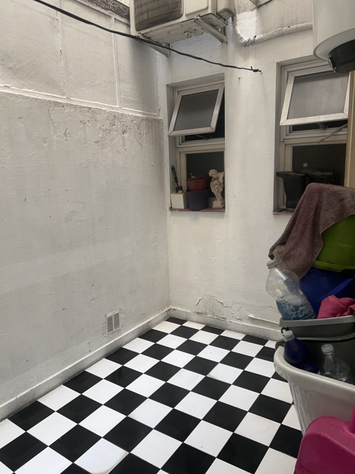 Departamento de 3/4 ambientes al frente en excelente ubicacion!