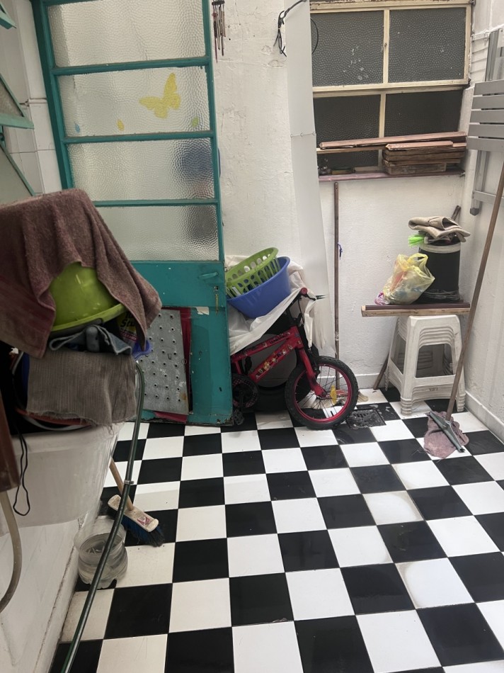 Departamento de 3/4 ambientes al frente en excelente ubicacion!