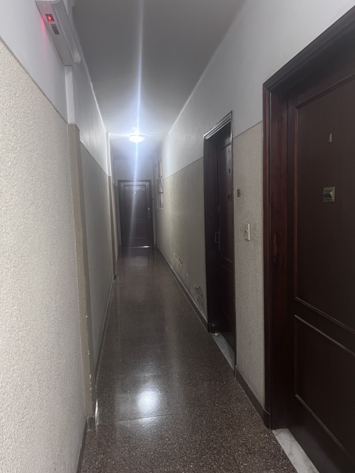 Departamento de 3/4 ambientes al frente en excelente ubicacion!