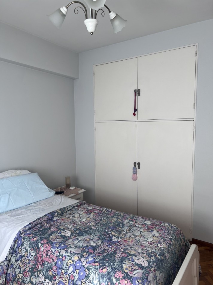 3 Amb con Dependencia y Cochera Al Frente en Villa Devoto! Impecable! Luminoso! Apto Profesional.