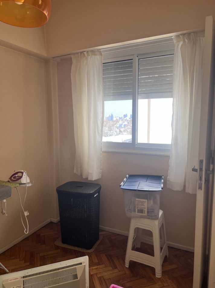 3 Amb con Dependencia y Cochera Al Frente en Villa Devoto! Impecable! Luminoso! Apto Profesional.