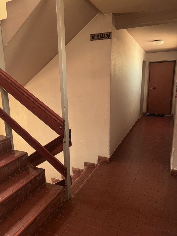 3 Amb con Dependencia y Cochera Al Frente en Villa Devoto! Impecable! Luminoso! Apto Profesional.