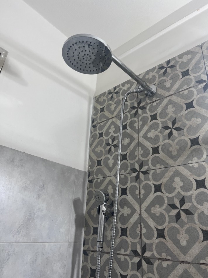 ¡SEMIPISO DE 3 AMPLIOS AMBIENTES EN EXCELENTE UBICACION!