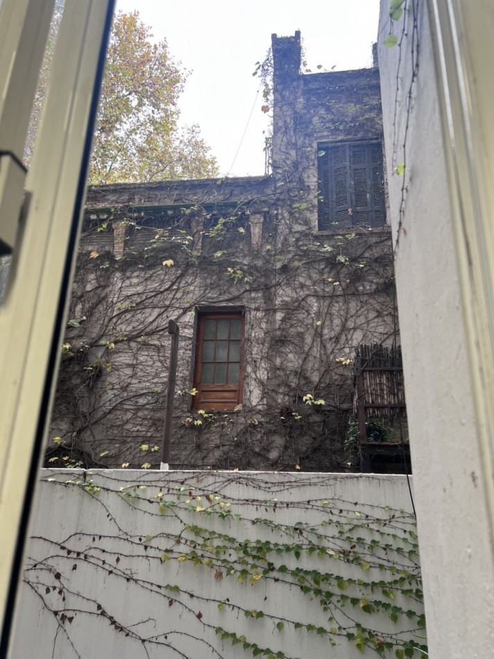 ¡SEMIPISO DE 3 AMPLIOS AMBIENTES EN EXCELENTE UBICACION!