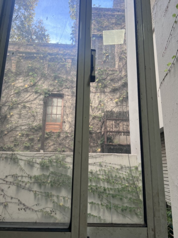 ¡SEMIPISO DE 3 AMPLIOS AMBIENTES EN EXCELENTE UBICACION!