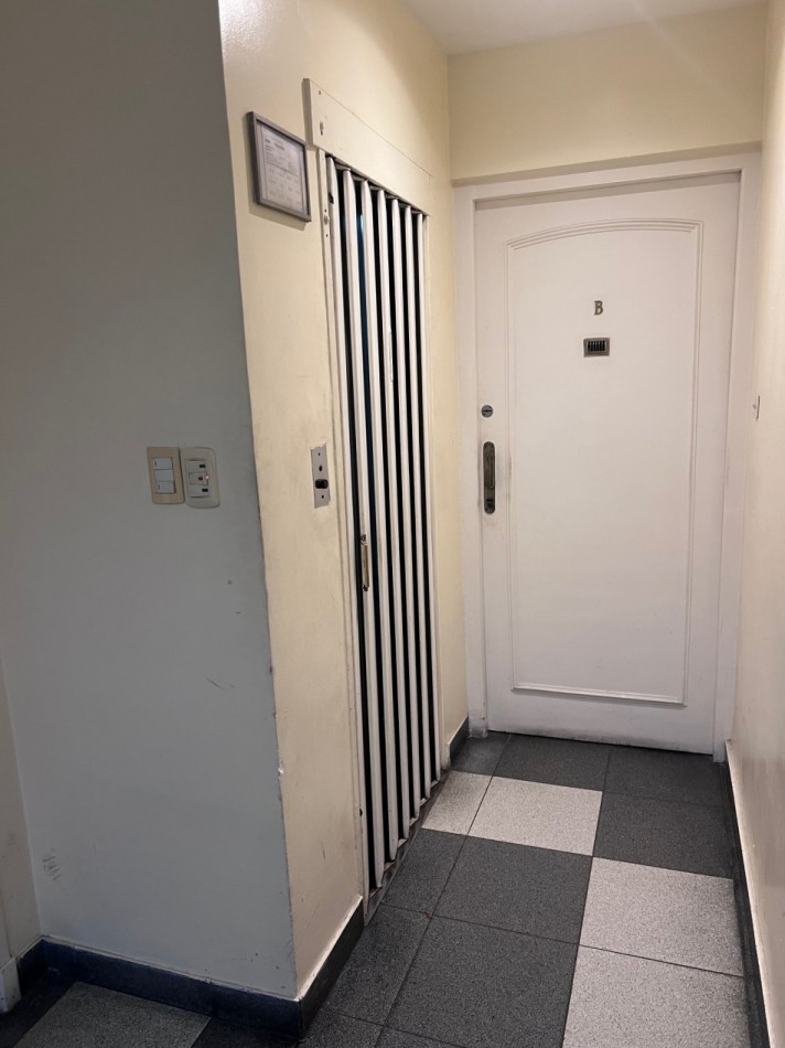 ¡SEMIPISO DE 3 AMPLIOS AMBIENTES EN EXCELENTE UBICACION!